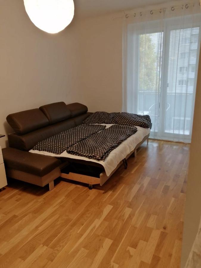 Schone Wohnung Mit Balkon Вена Экстерьер фото